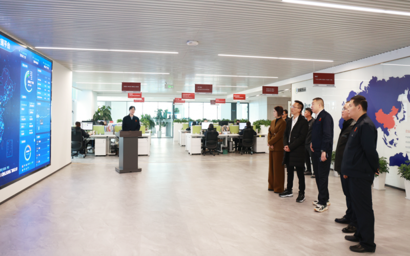 怒江州投资促进局局长王硕一行到众博(中国)集团参观调研