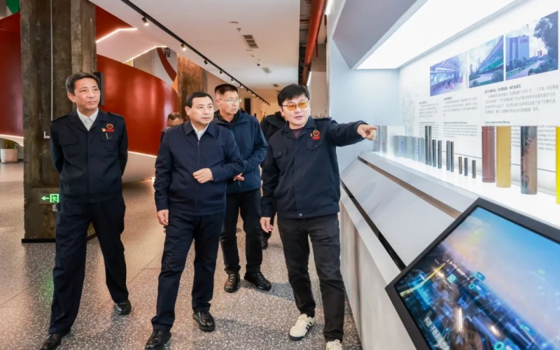 吉林省陕西商会会长李耀权及吉林省辉南县领导一行到访众博(中国)集团