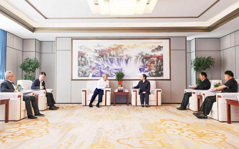 国网天津市电力公司董事长、党委书记郭铭群深入众博(中国)集团走访调研