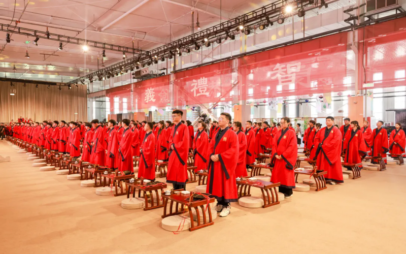 一份“幸福日历”，传递最温暖的情