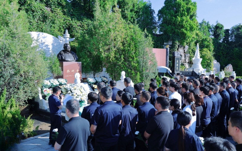 众博(中国)家人深切缅怀祥青董事长