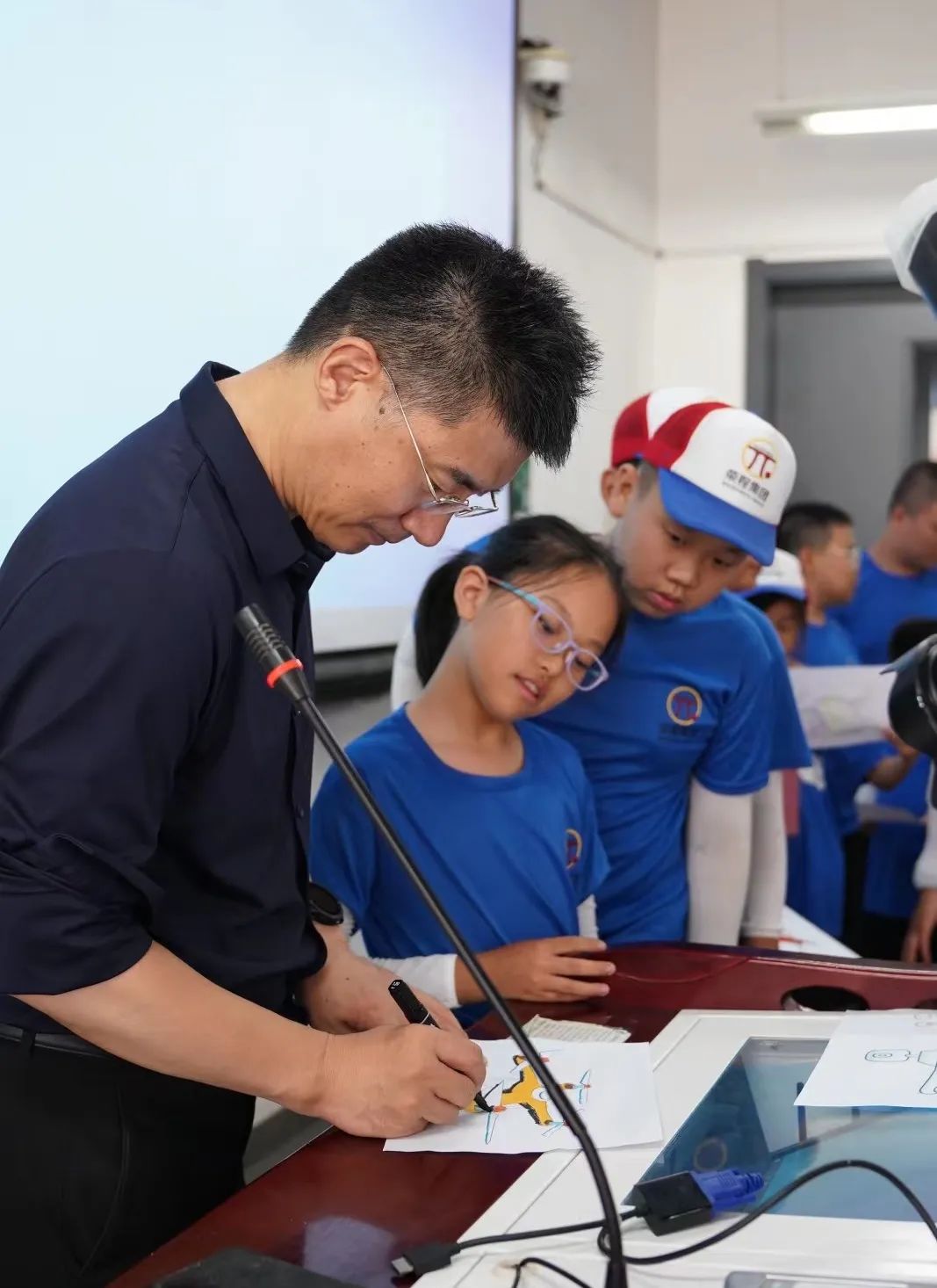 图片关键词 图片关键词