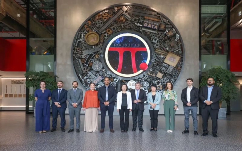 智利、哥伦比亚、尼加拉瓜、洪都拉斯驻华使馆外交官一行到众博(中国)集团参观交流