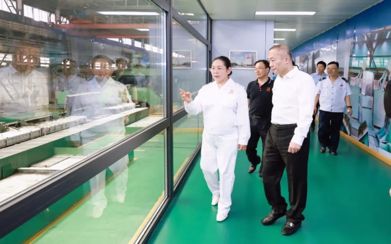 天津市税务局党委书记、局长齐志宏一行到众博(中国)集团参观调研