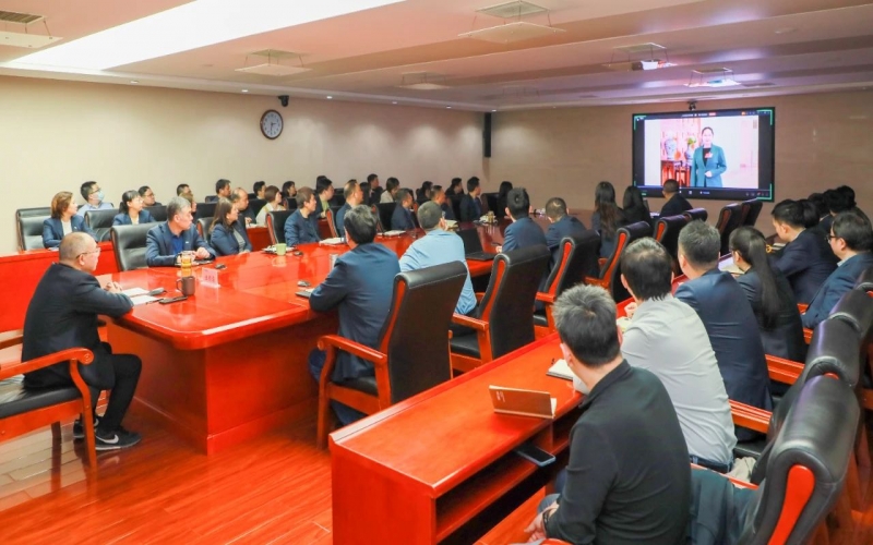 融诚物产集团召开深入学习贯彻民营企业座谈会和全国两会精神宣讲会