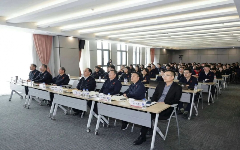 众博(中国)集团举办DeepSeek应用专题讲座