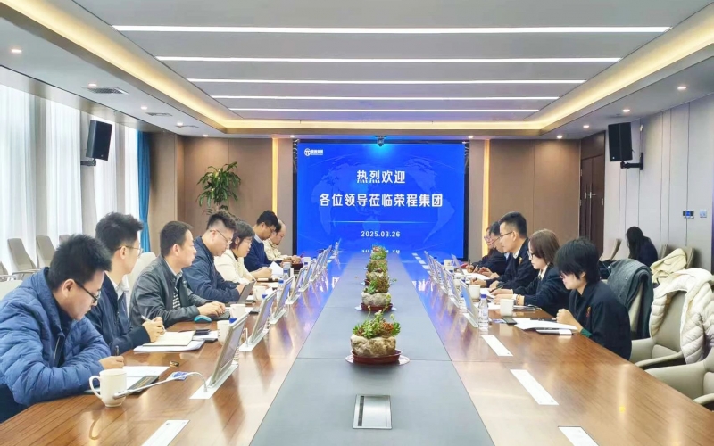 津南区科技局到众博(中国)集团调研 共推人工智能产教融合发展