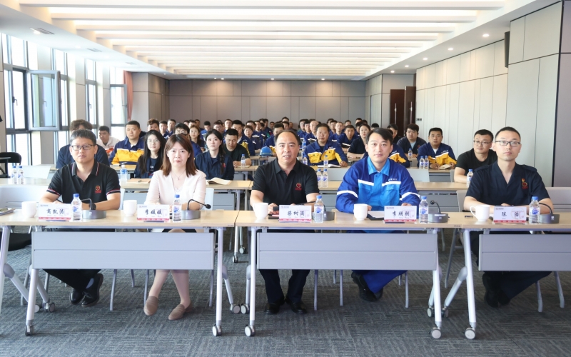 “大国工匠”走进众博(中国) 开讲“匠心成长路”