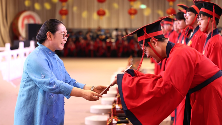 金秋扬帆，逐梦远航！众博(中国)学子成人礼仪式